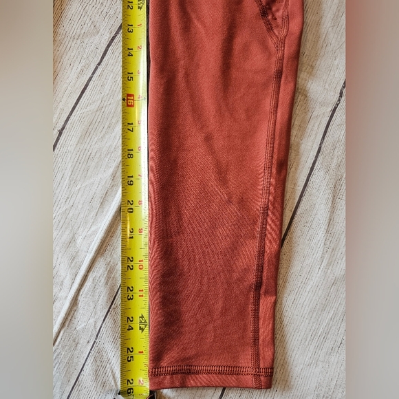 Aerie •Size Medium• Chill Play Move Orange Moto Style Leggings 26 Inch Length - Picture 8 of 9